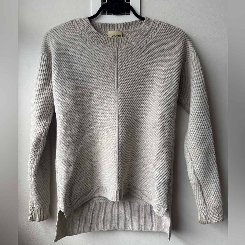 Aritzia 100% Merino Wool Wilfred Free "Isabelli" Sweater XS - Picture 9 of 13